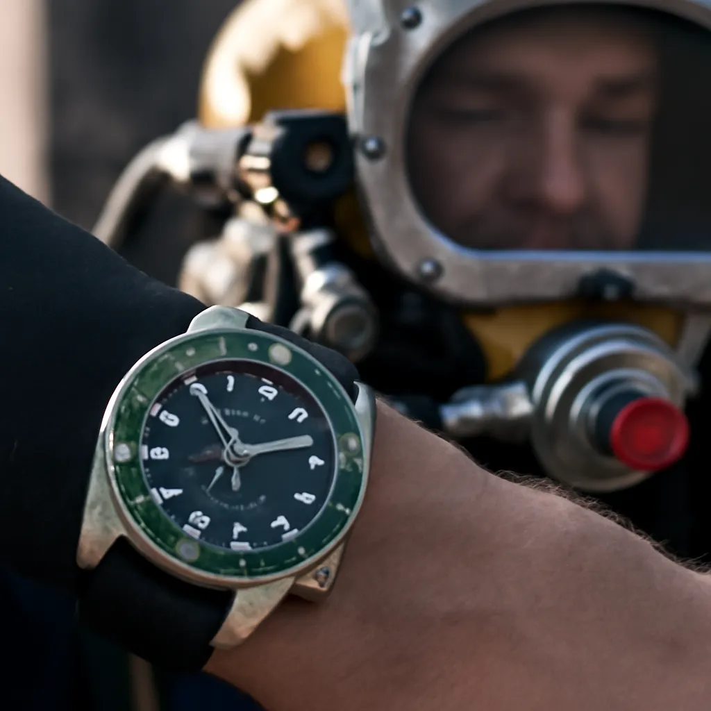 Squale Presenta el Galeazzi Artiglio: Un Reloj de Buceo con Historia